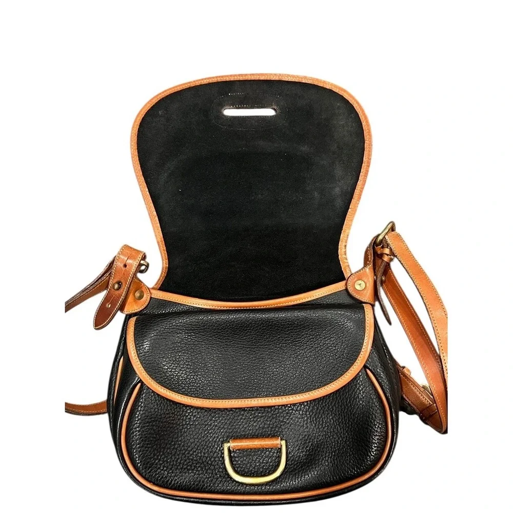 Vintage Dooney & Bourke All-Weather Leather Large Horseshoe Bag‎ Crossbody